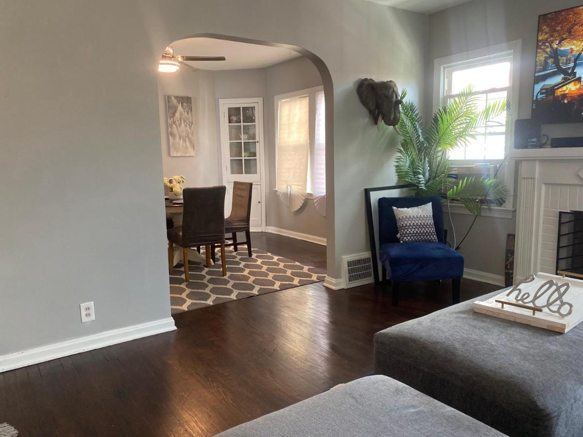 Cozy, Upstairs Apartment Pets Welcome With Fee Family Friendly Close To Everything Cleveland Exterior foto